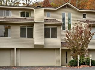 105 Shadowbrook Dr, Asheville, NC 28805