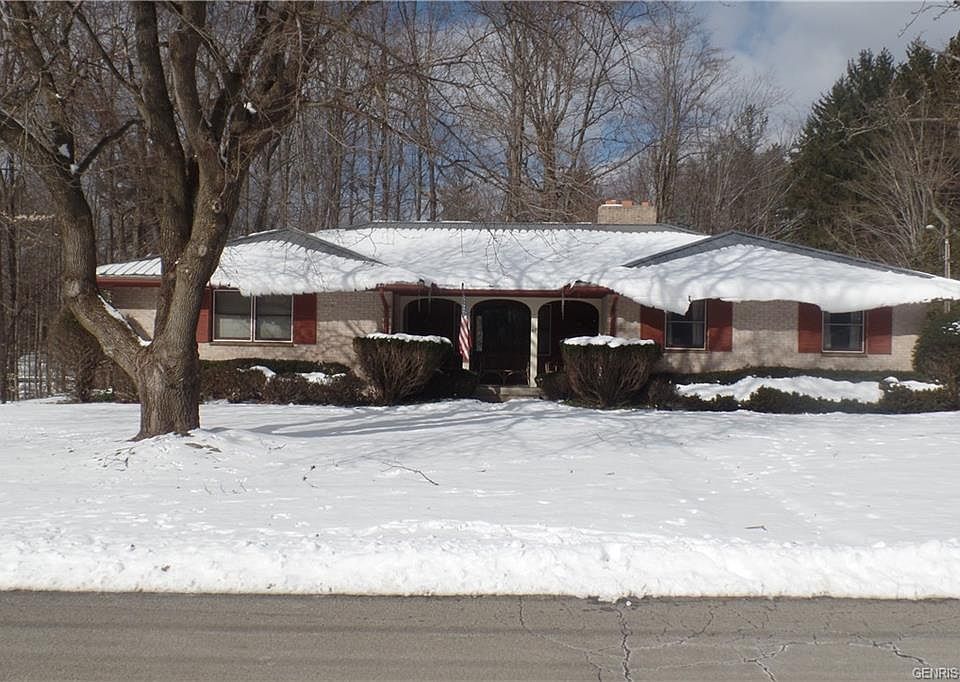 1st image of 67 Park Ln