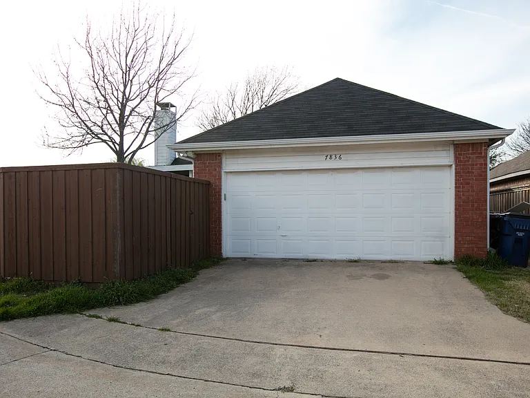 7836 Armor Ln — Photo 17