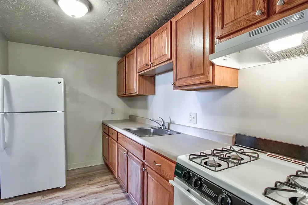 Lake Street Apartments — Photo 4