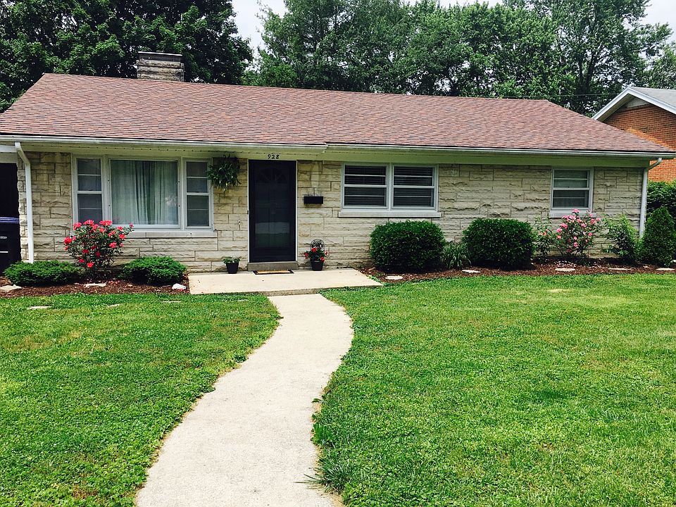 1st image of 928 Brookhaven Dr