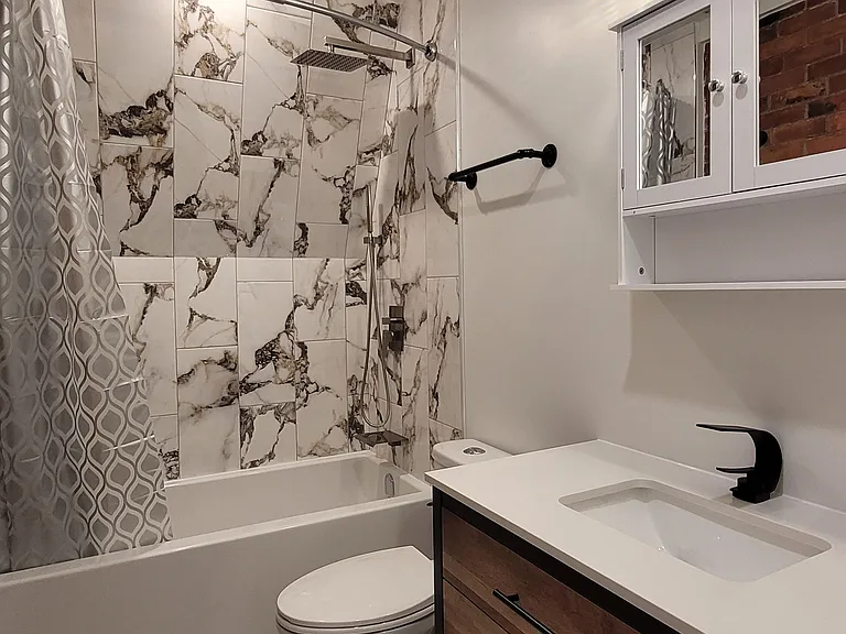 157 James St #301 — Photo 3
