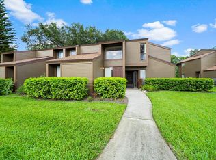 42 Oxford Ln, Palm Coast, FL 32137