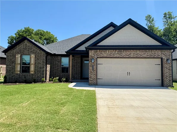 1308 Christman St, Pea Ridge, AR 72751