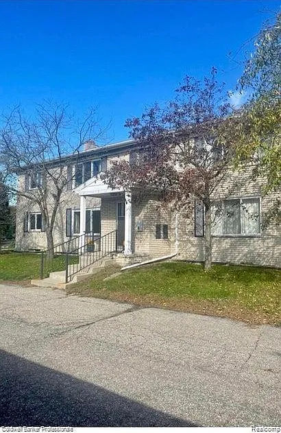 1 bed, 800 sqft, $1,280 — Photo 1