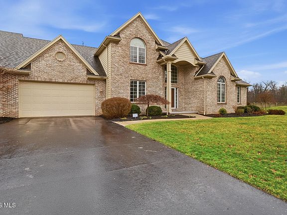 3rd image of 139 Pine Valley Rd