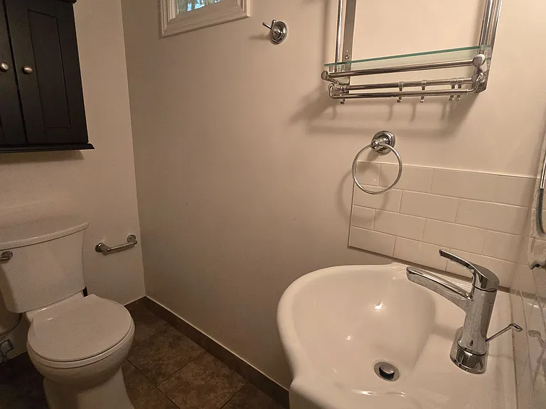 285 Fiona Ter #BASEMENT — Photo 15