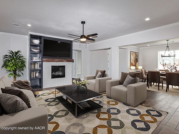 5th image of 504 Country Club Dr