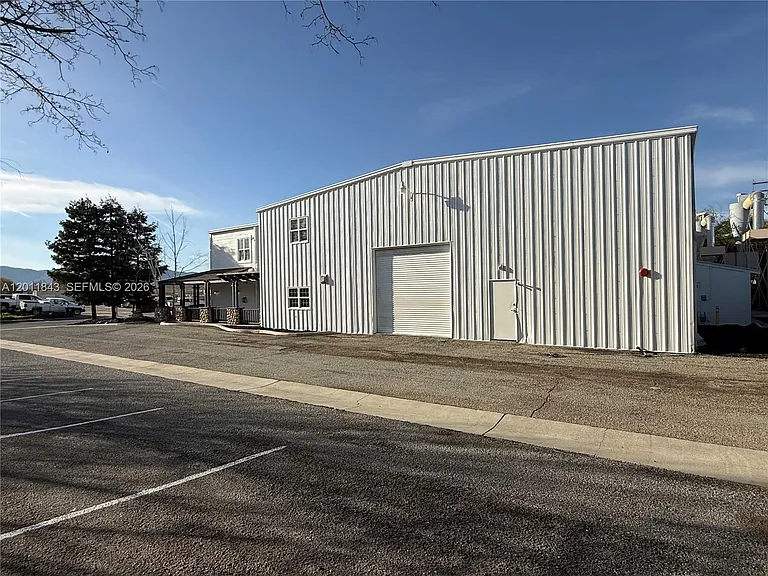 428 N Curry St — Photo 38