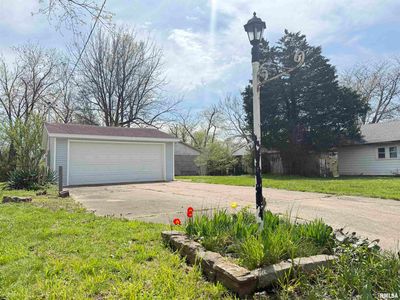 917 E College St, Marion, IL, 62959