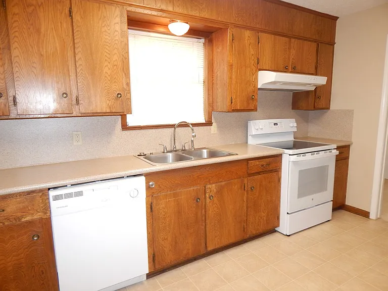 11927 State Highway 64 E — Photo 12