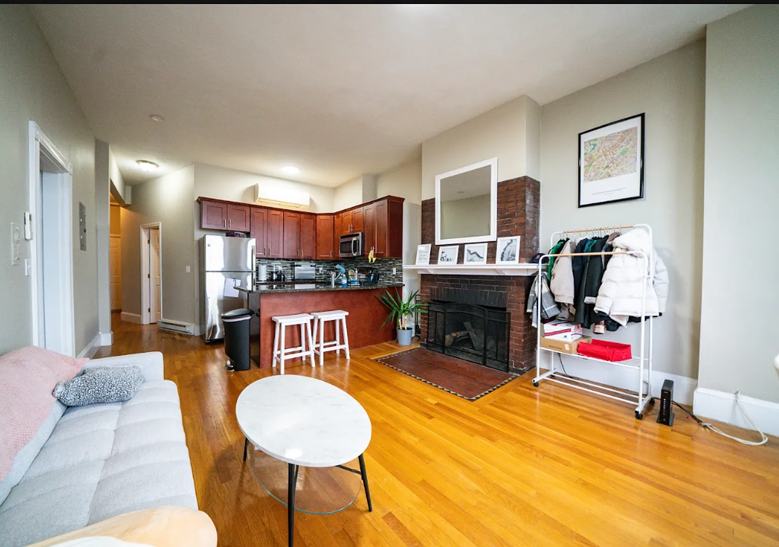 39 Bay State Rd — Photo 2