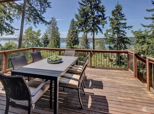 7825 SE 63rd Pl, Mercer Island, WA 98040
