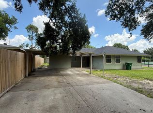 5651 Lyndhurst Dr, Houston, TX 77033