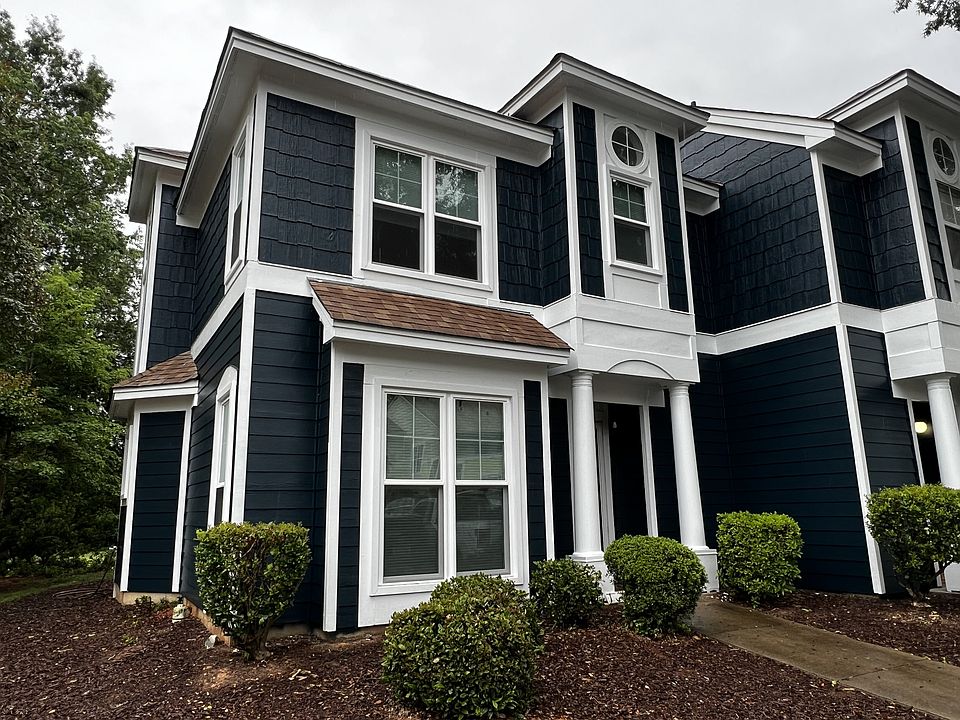 Recently painted - Outside, corner unit