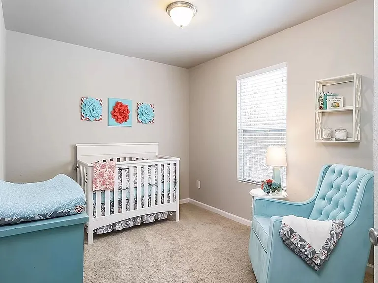 1040 Broken Ridge Dr — Photo 22