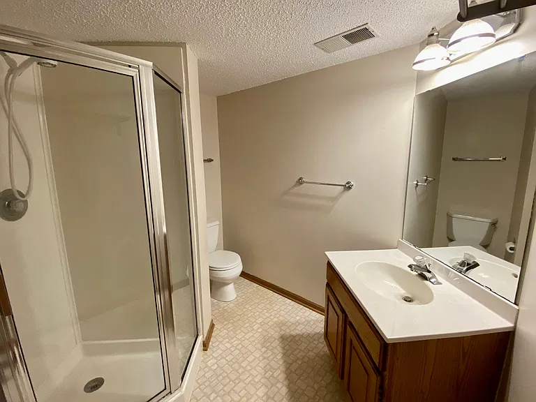 8626 Seasons Ct — Photo 18