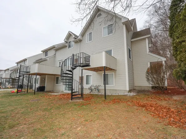 100 Merrimack Ave APT 25, Dracut, MA 01826