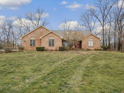 15 Eagle Lake Dr, Columbia, IL, 62236
