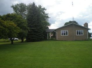 5511 Russell Rd, Palms, MI 48465