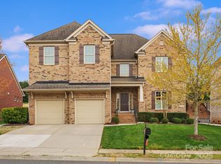 805 Five Leaf Ln, Waxhaw, NC 28173