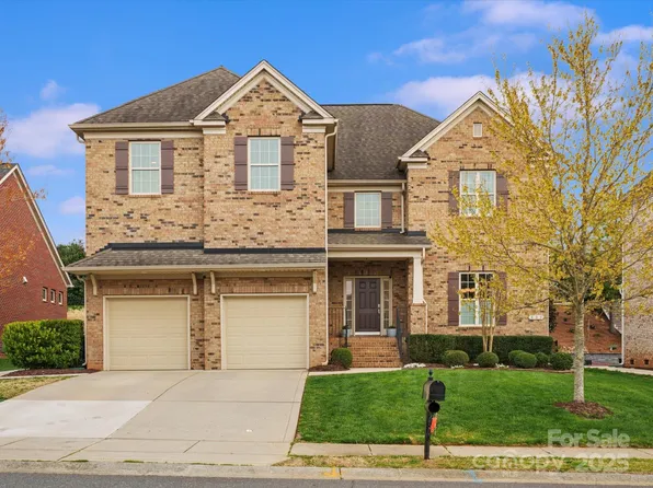 805 Five Leaf Ln, Waxhaw, NC 28173