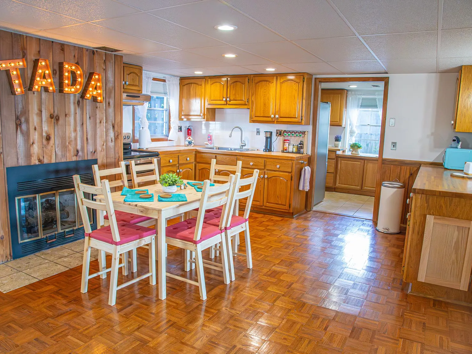 2 bed, 1240 sqft, $2,400 — Photo 2