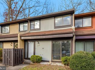 2142 Cartwright Pl, Reston, VA 20191