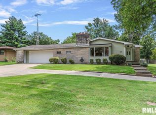 117 Greencastle Cir, Springfield, IL 62712