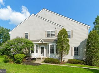 22 Weaver Dr, Marlton, NJ 08053