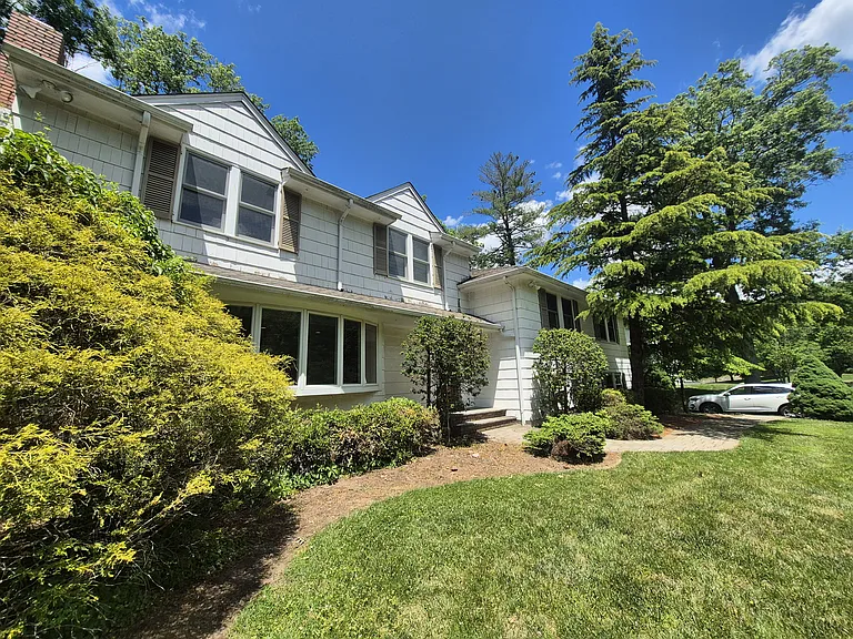 205 Long Hill Dr — Photo 29