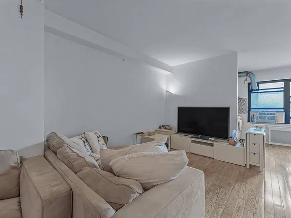 99-05 63rd Dr #7R, Rego Park, NY 11374