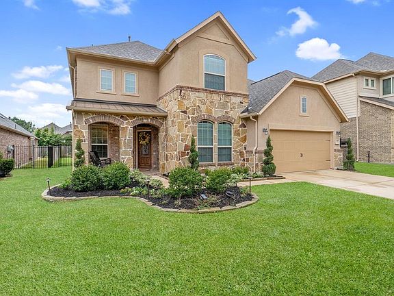 2nd image of 70 Canoe Bend Dr