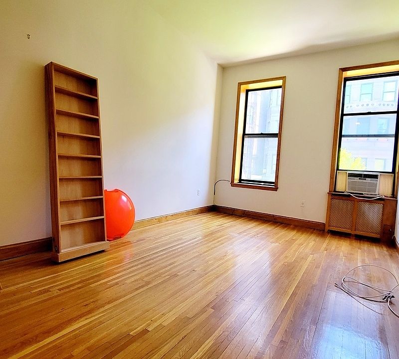 1st image of 105 W 75th St APT 3A