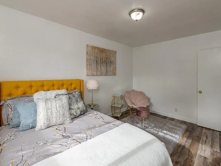 1216 Gordon Ave — Photo 9