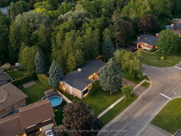 1010 Regent Dr, Oshawa, ON L1G 1J5