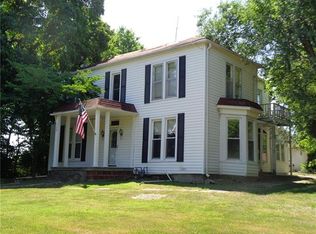 1308 E Hale Lake Rd, Warrensburg, MO 64093