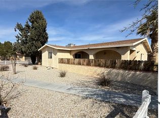 13237 Mohawk Rd, Apple Valley, CA 92308