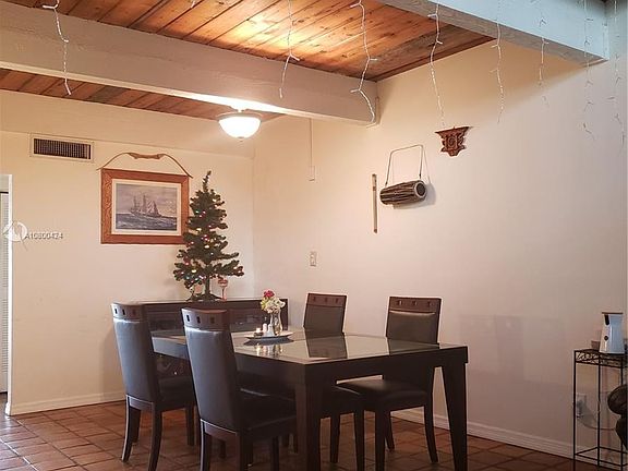 4th image of 19200 NE 25th Ave APT 324C