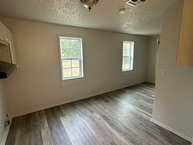 4331 Mickey Rd — Photo 11
