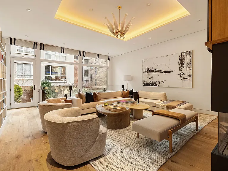 74 Washington Pl #1 — Photo 4