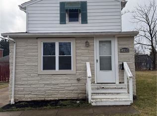 16406 Home St, Maple Heights, OH 44137