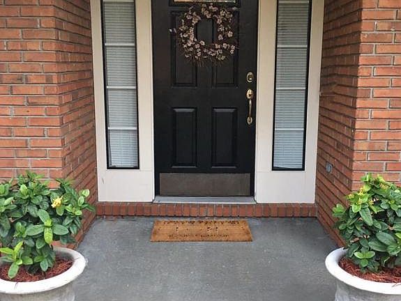 2nd image of 2668 Canyon Falls Dr