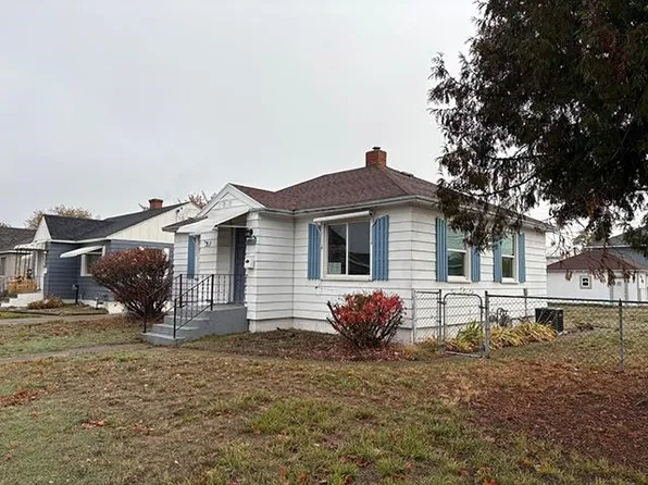 2704 N Crestline St, Spokane, WA 99207