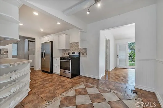 3442 Laurel Canyon Blvd — Photo 18