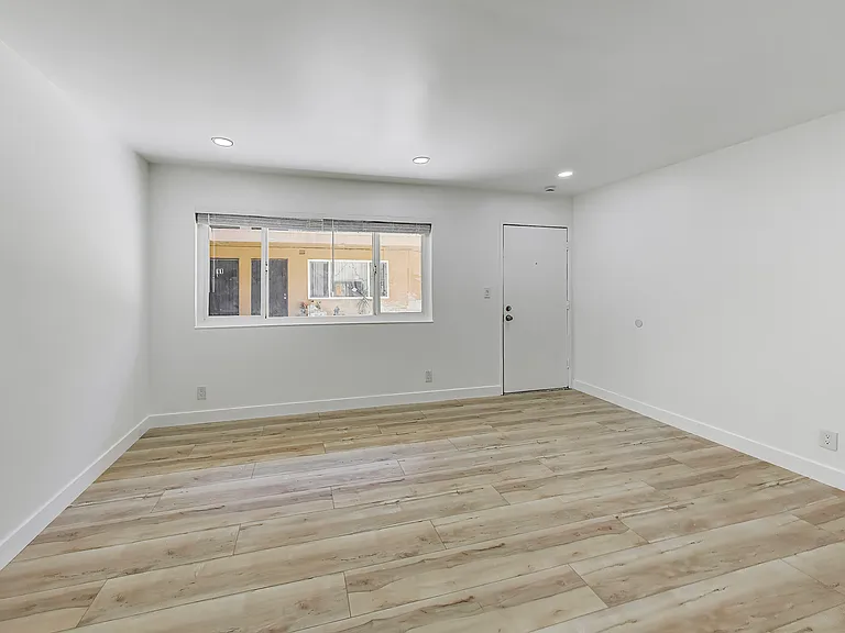 3012 E 18th St #17 — Photo 10
