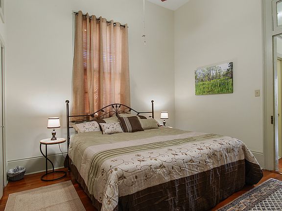 4th image of 2317 Constance St #2317
