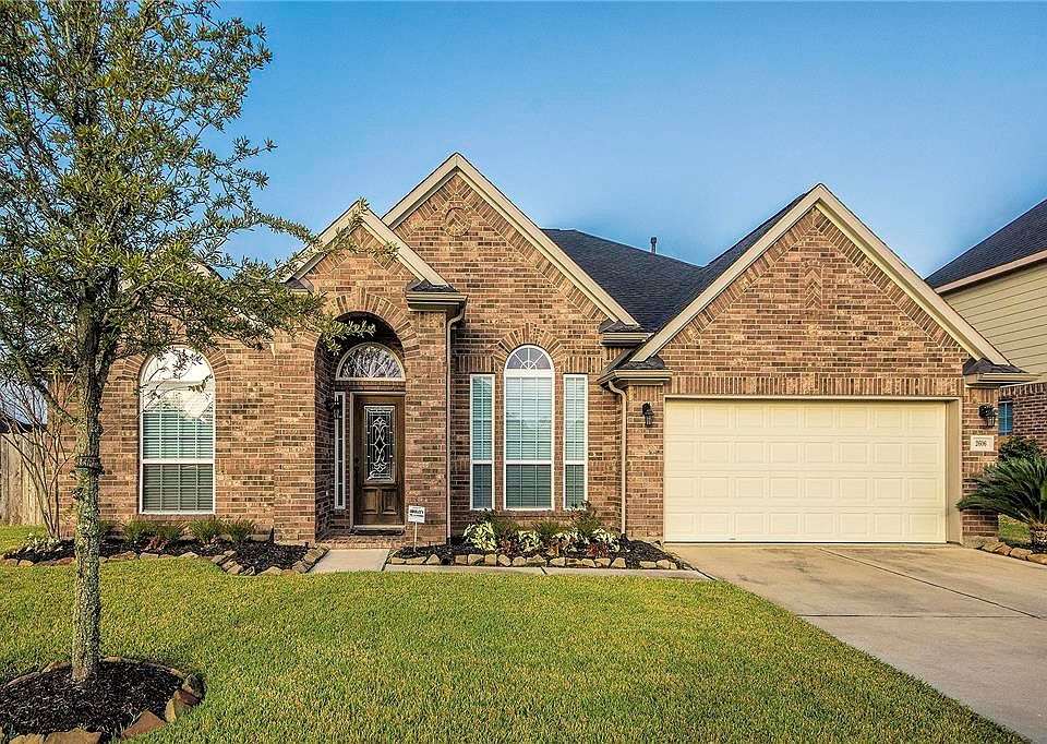 1st image of 2606 Avalon Lake Ln