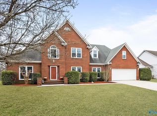 3209 Sweetbriar Rd SW, Decatur, AL 35603