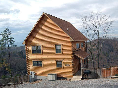 Pigeon Forge Log Cabin